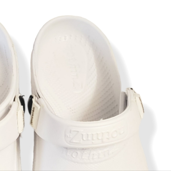 #236 New Nothinz Women's White Clogs Sandals Water Shoes Size 7 7L Closed Toe - Picture 4 of 7